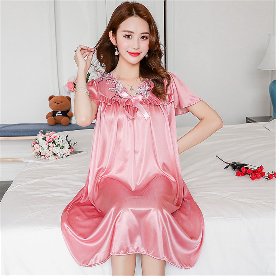 NEW Summer Ice Silk Nightgown  - Robe Silk Women のレビューと価格